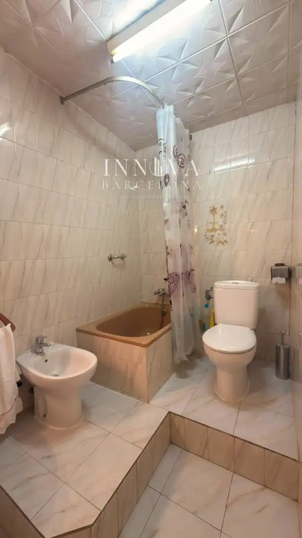Baño de Piso en venta en Barcelona con Terraza