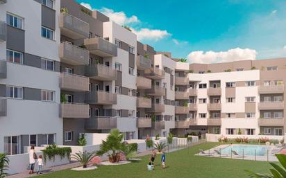 Vista exterior de Apartament en venda en Vélez-Málaga amb Aire condicionat, Jardí privat i Terrassa