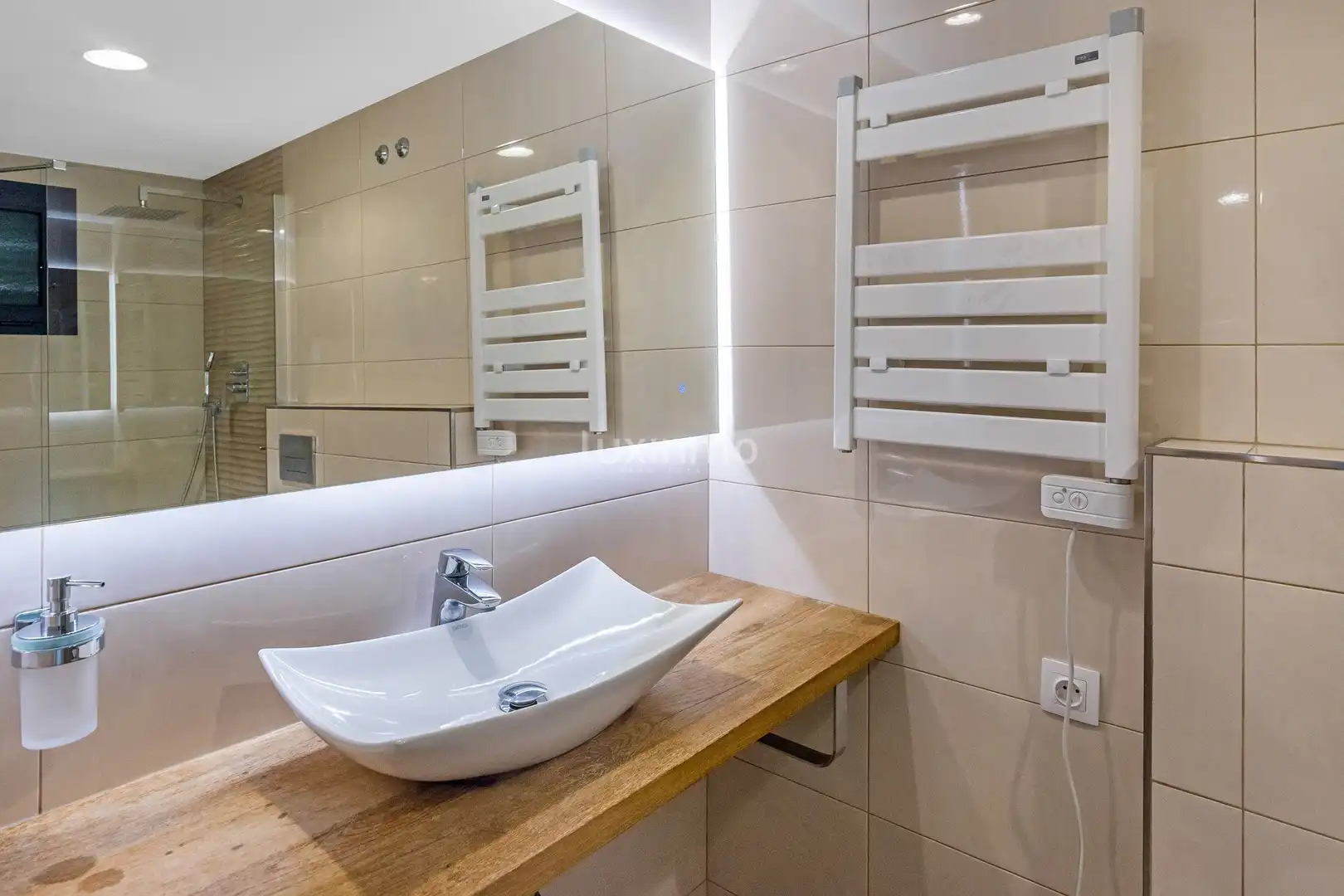 Bany de Àtic en venda en Villajoyosa / La Vila Joiosa amb Aire condicionat, Jardí privat i Terrassa