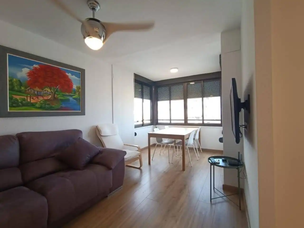 Sala d'estar de Apartament de lloguer en El Campello amb Aire condicionat, Terrassa i Moblat