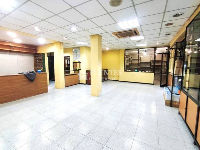 Local comercial en Alquiler en Calle San Pablo en Carolinas Altas