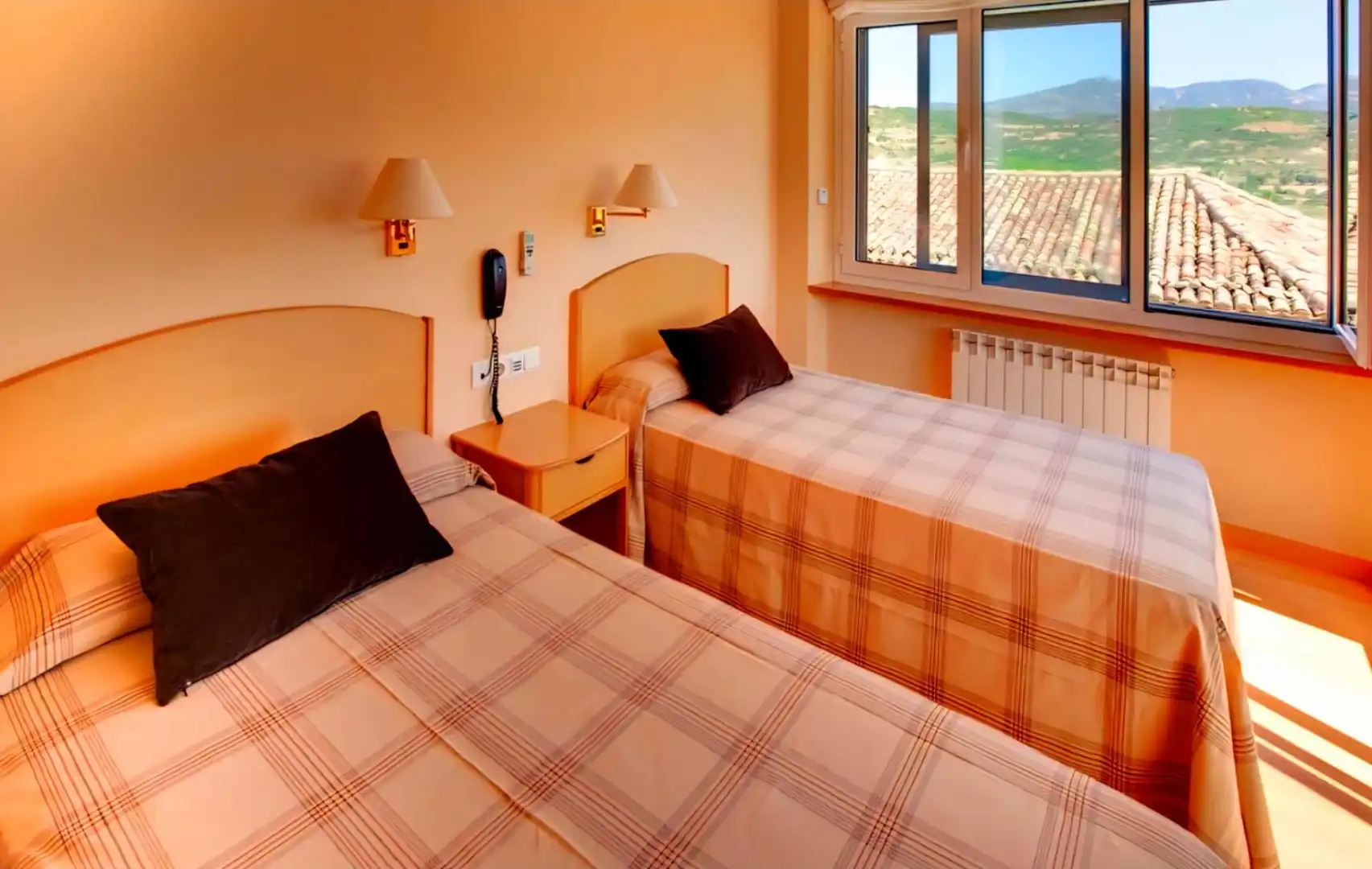 Bedroom of Buildings for sale in Ayerbe