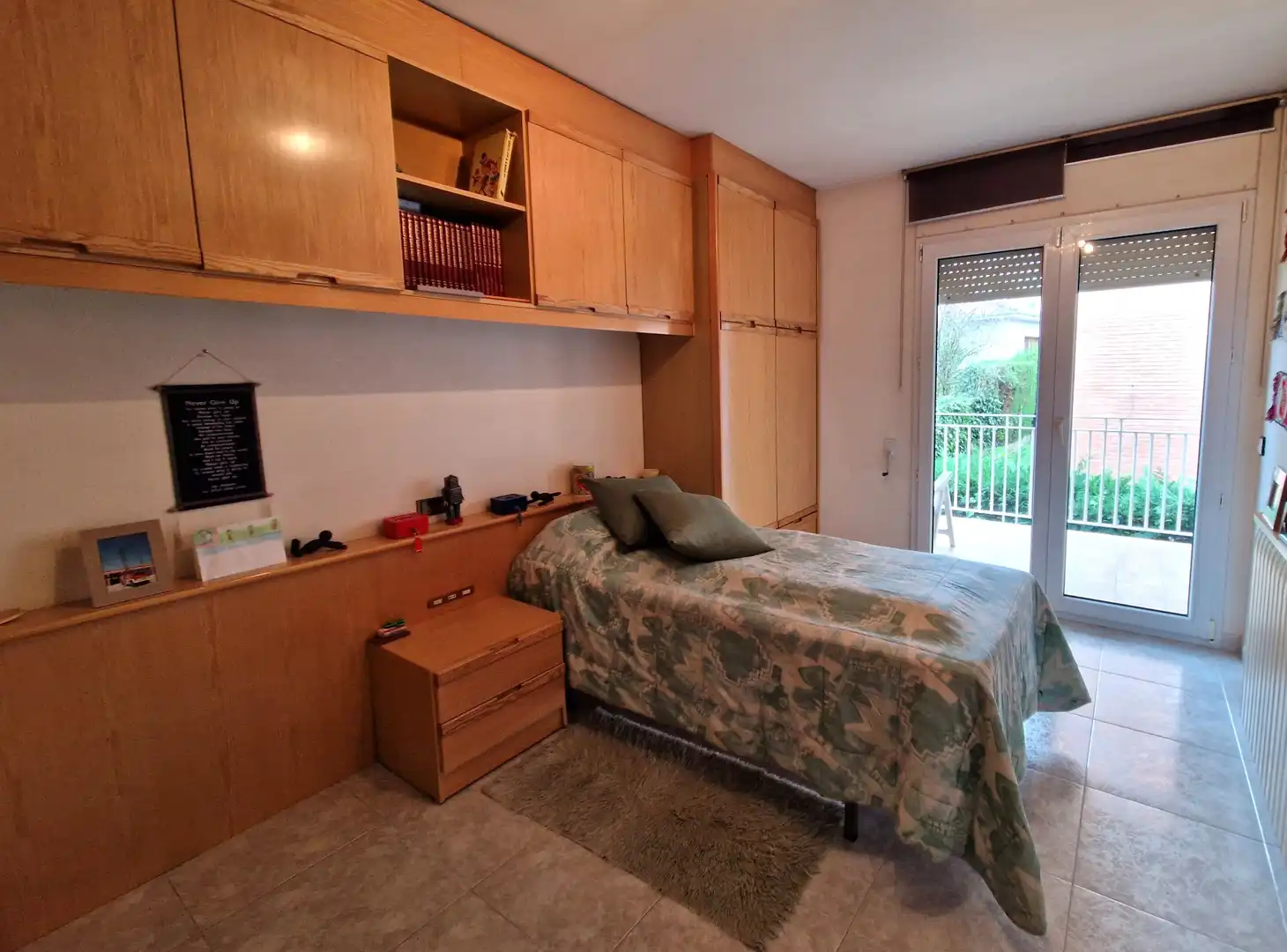 Habitación de Casa o chalet en venta en Olot con Calefacción, Jardín privado y Terraza