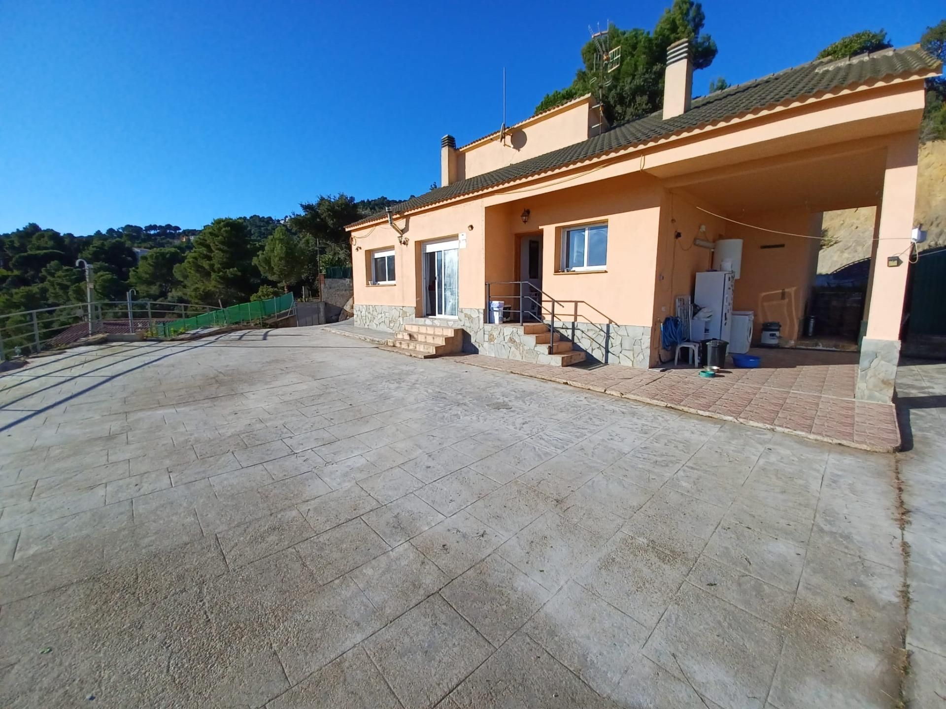 Exterior view of House or chalet for sale in Palafolls  with Heating, Private garden and Terrace
