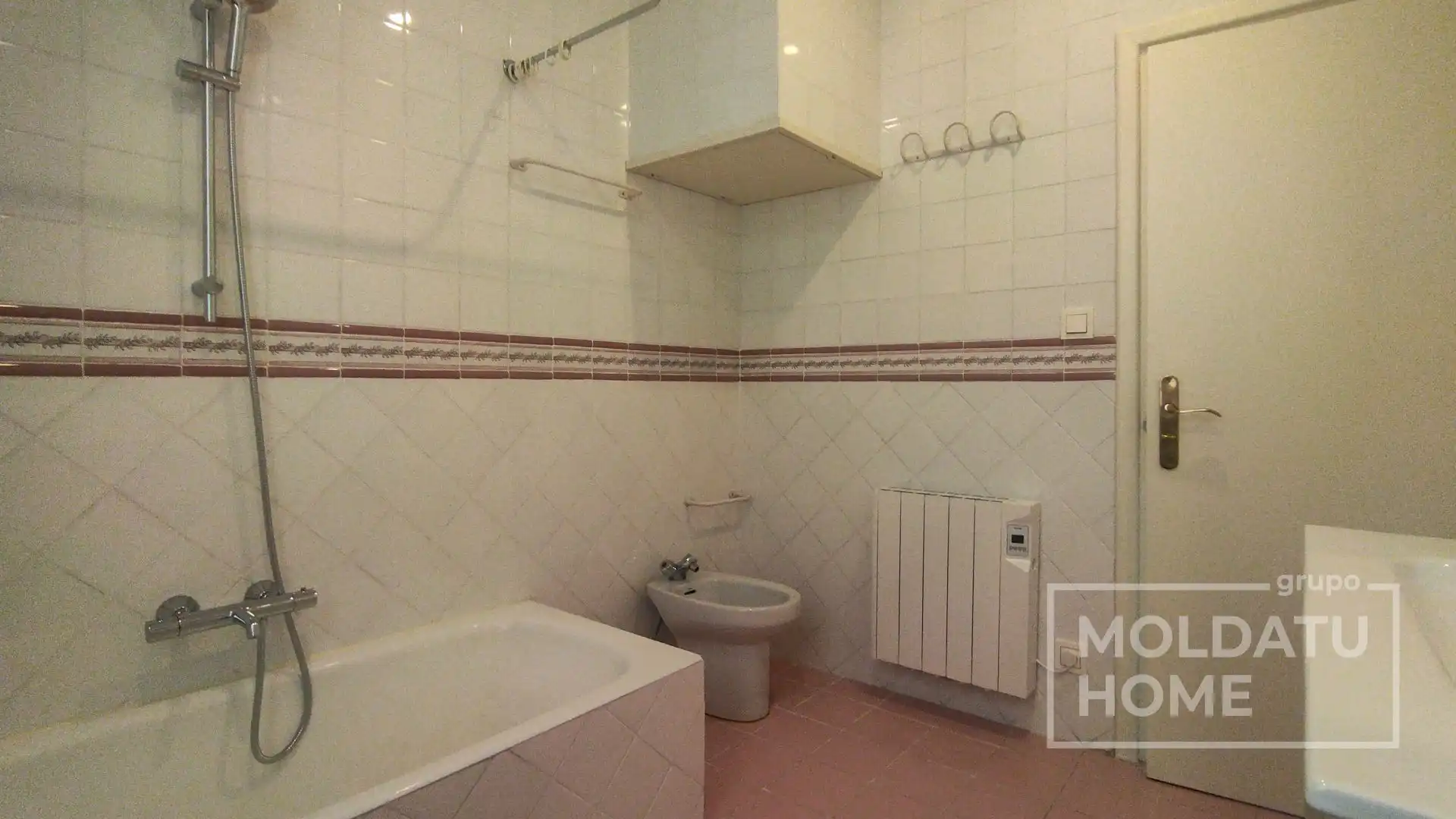 Baño de Piso de alquiler en Donostia - San Sebastián  con Calefacción y Terraza
