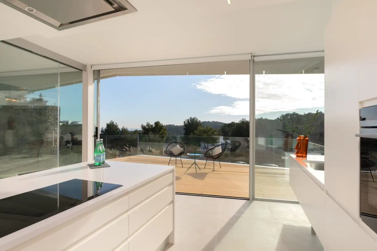 Küche von Haus oder Chalet zum Verkauf in Sitges mit Klimaanlage, Heizung und Privatgarten