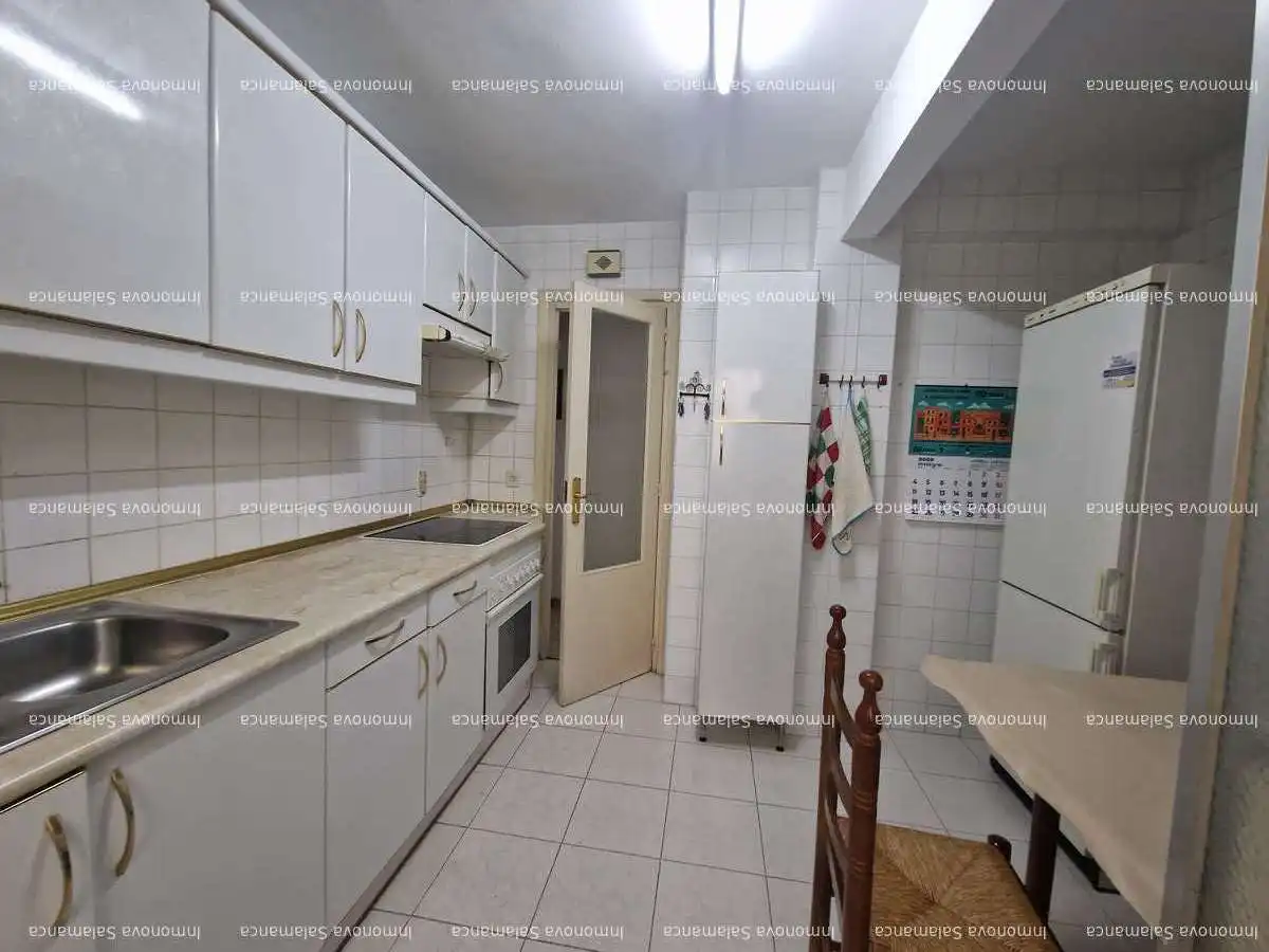 Kitchen of Flat for sale in Salamanca  with Heating, Terrace and Furnished