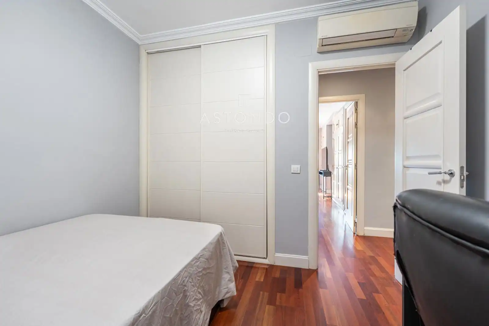 Bedroom of Flat for rent in Madrid  with Air Conditioner, Heating and Swimming Pool