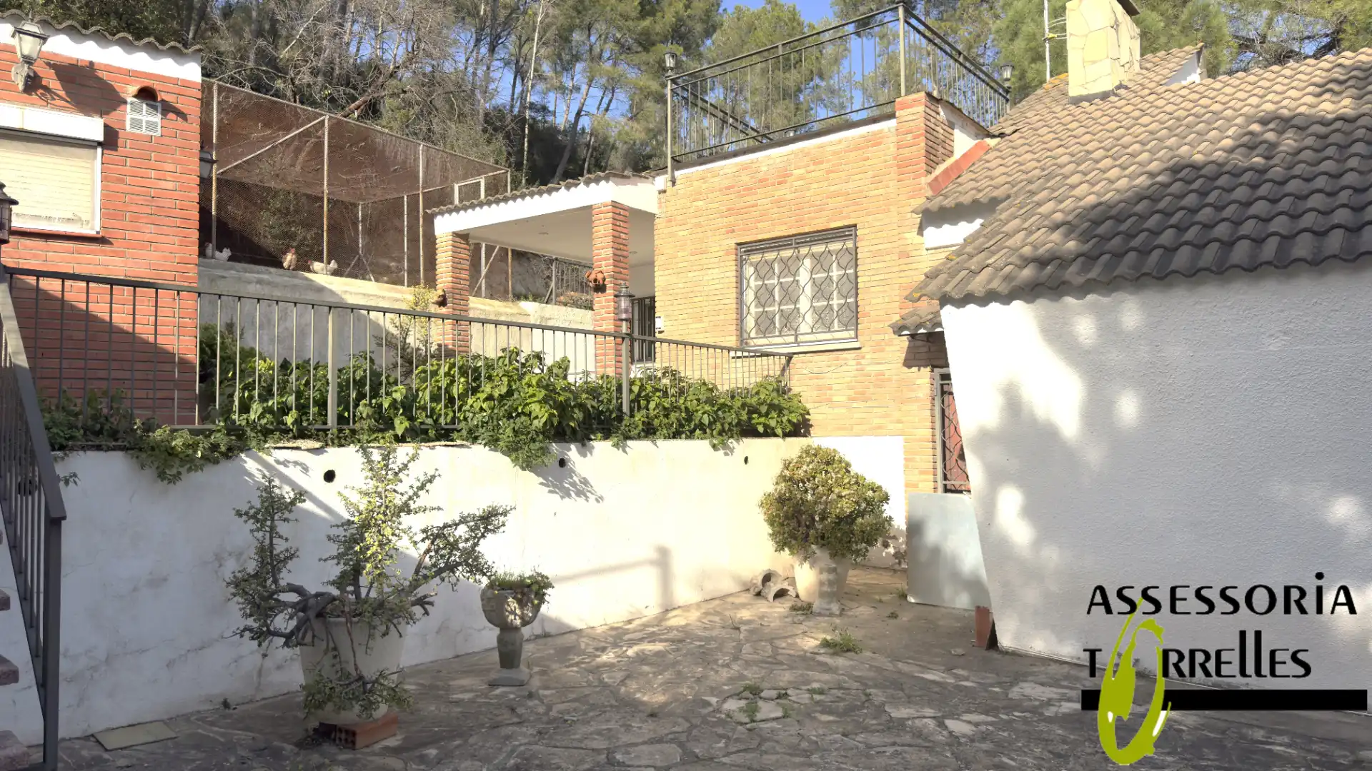Villa mit Garten zum Verkauf in Torrelles de Llobregat, imagen 2