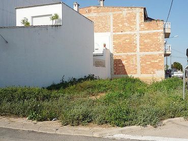 Terrenos y solares en venta en Carrer Maestrat 13