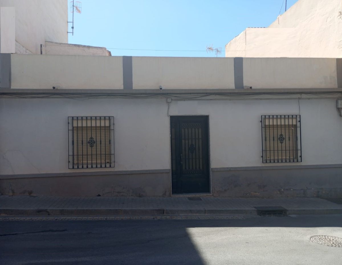 Vista exterior de Casa adosada en venda en Motril