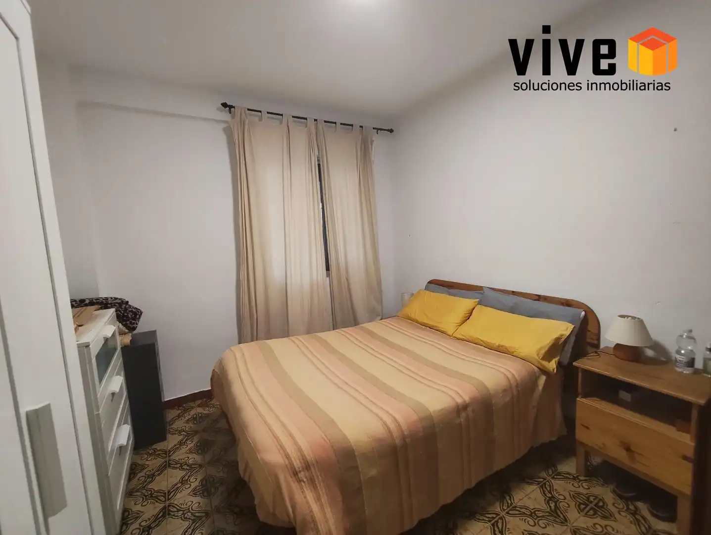 Bedroom of Flat for sale in Sevilla  with Terrace and Furnished