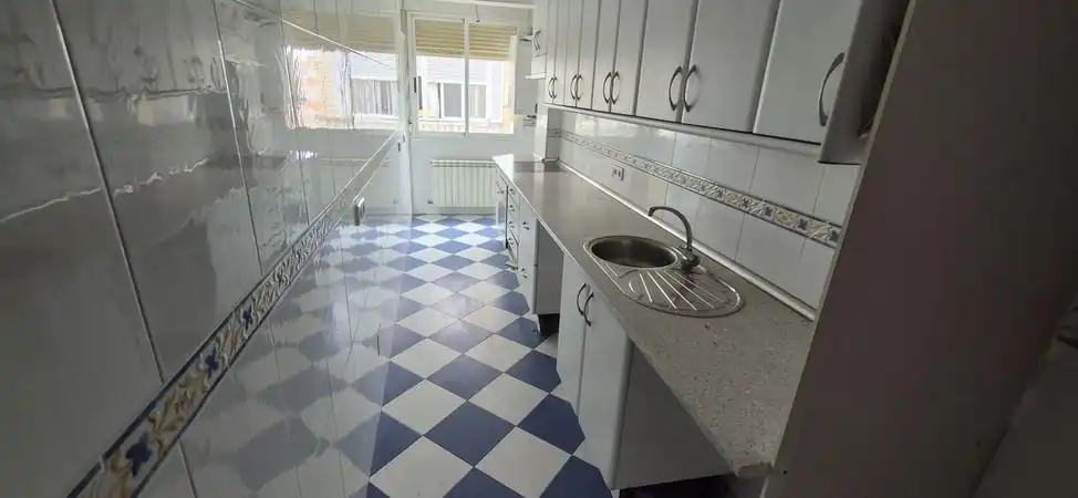Flat for sale in Avenida de España, imagen 3