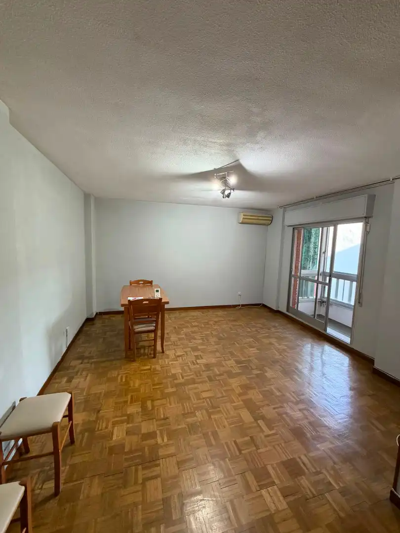 Wohnzimmer von Wohnung zum Verkauf in Aranjuez mit Klimaanlage, Heizung und Privatgarten