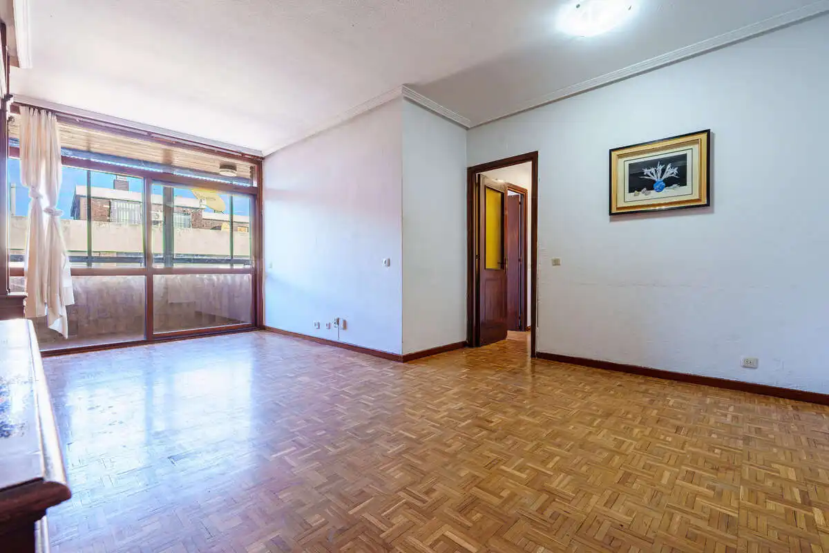 Wohnzimmer von Wohnung zum Verkauf in Madrid mit Heizung, Terrasse und Ofen
