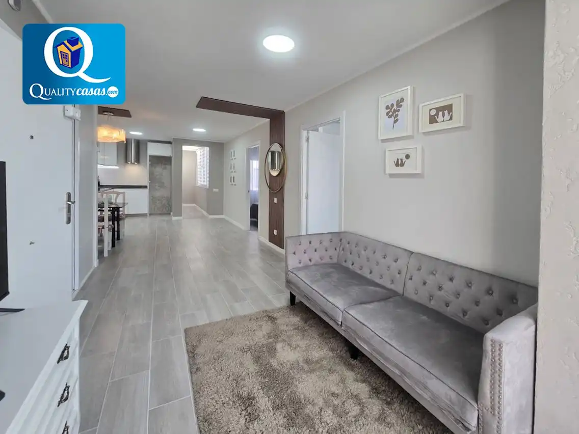 Sala de estar de Apartamento en venta en Alicante / Alacant con Aire acondicionado