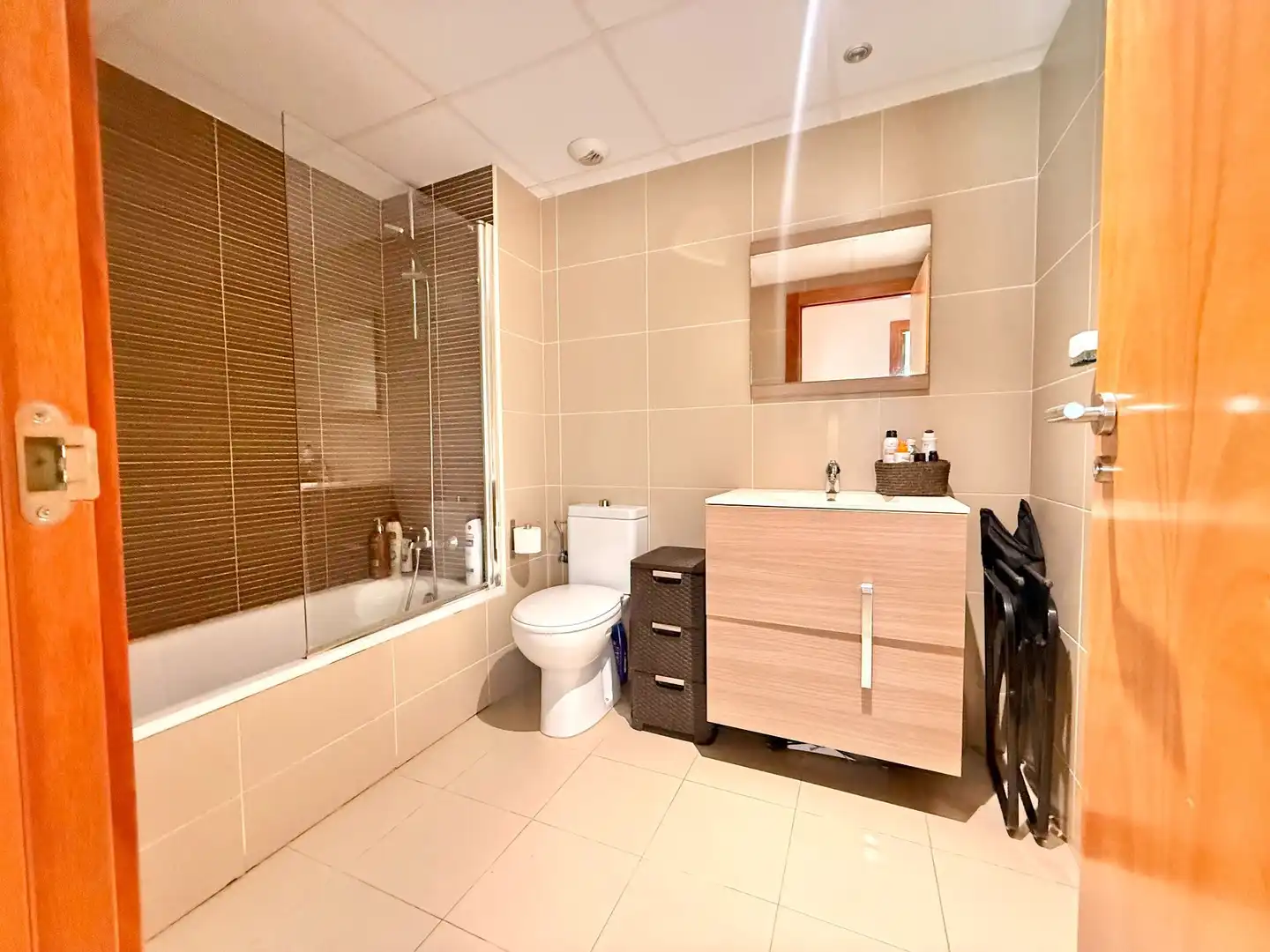 Baño de Piso en venta en Badalona con Calefacción, Terraza y Piscina comunitaria