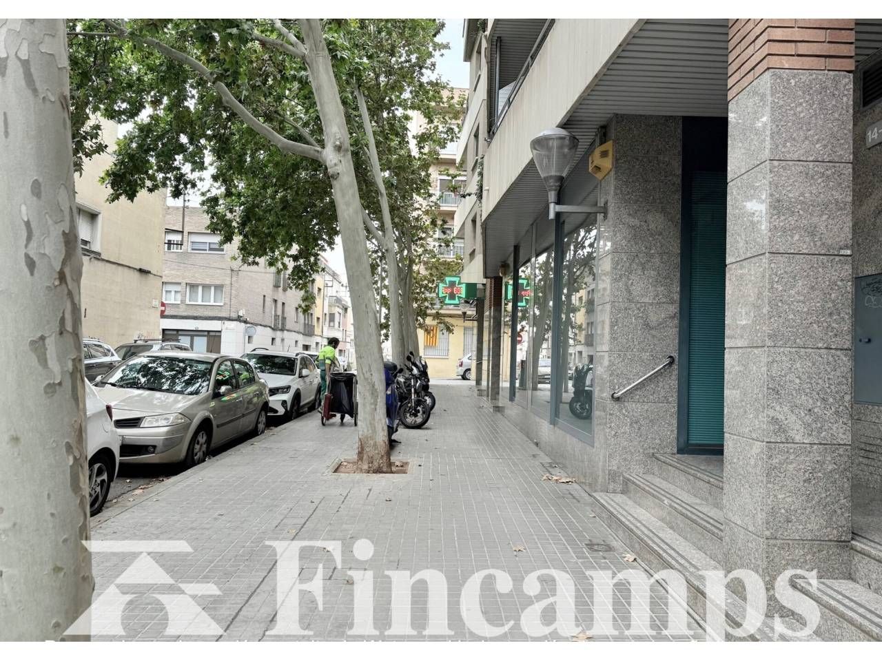 Exterior view of Office for sale in Sabadell  with Air Conditioner and Heating