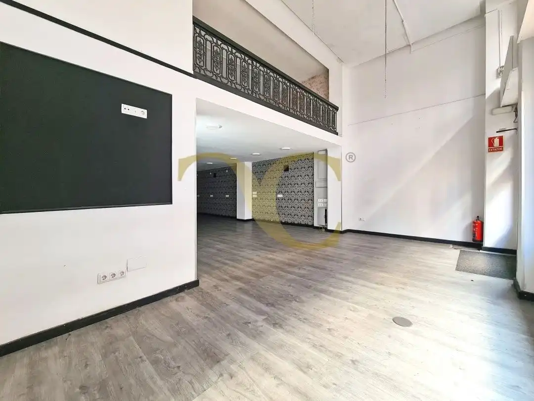 Local en venta en Gijón 
