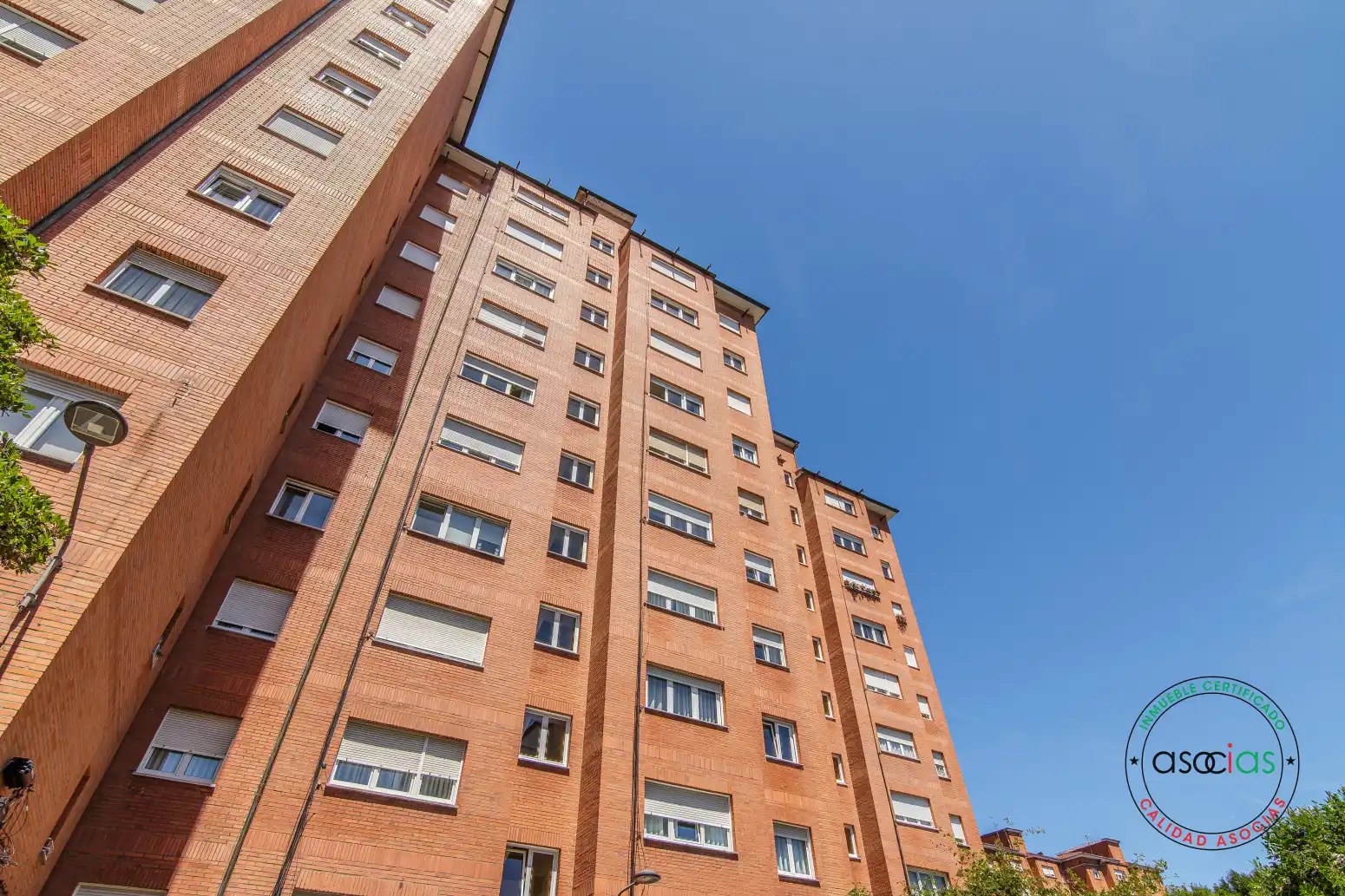 Vista exterior de Piso en venta en Gijón  con Calefacción y Jardín privado