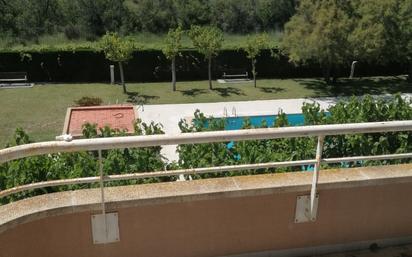 Piscina de Apartament en venda en L'Estartit amb Terrassa