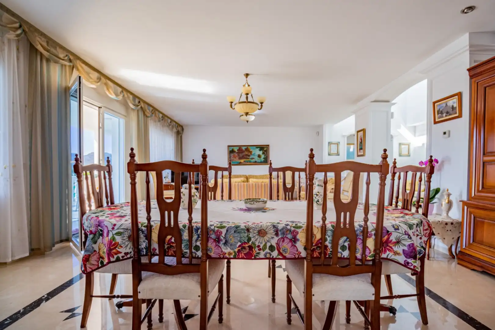 Comedor de Casa o chalet en venta en L'Alfàs del Pi con Aire acondicionado, Calefacción y Jardín privado