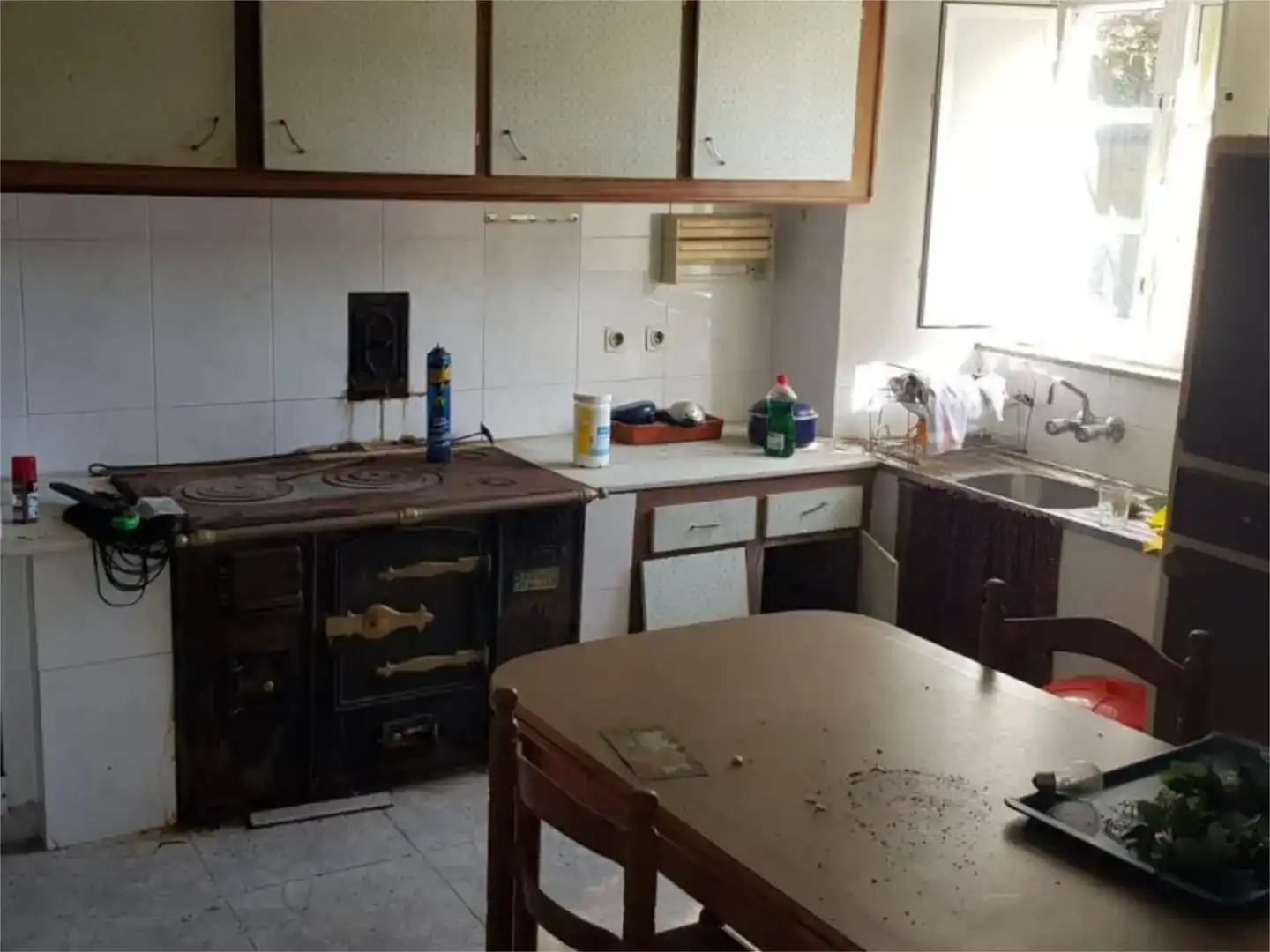 Cocina de Finca rústica en venta en Monfero con Jardín privado