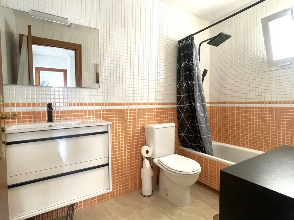 Baño de Dúplex en venta en Vera con Aire acondicionado, Jardín privado y Terraza