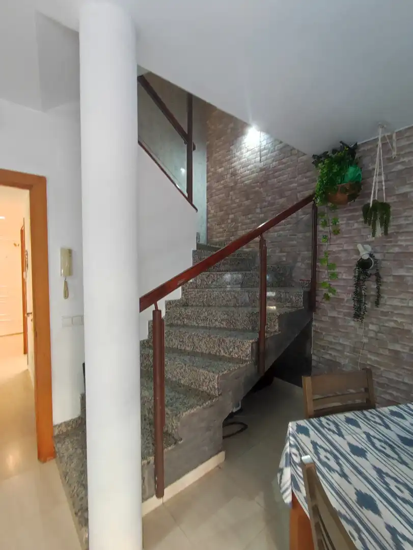 Casa adosada en venda en Torrelles de Foix amb Jardí privat, Terrassa i Traster