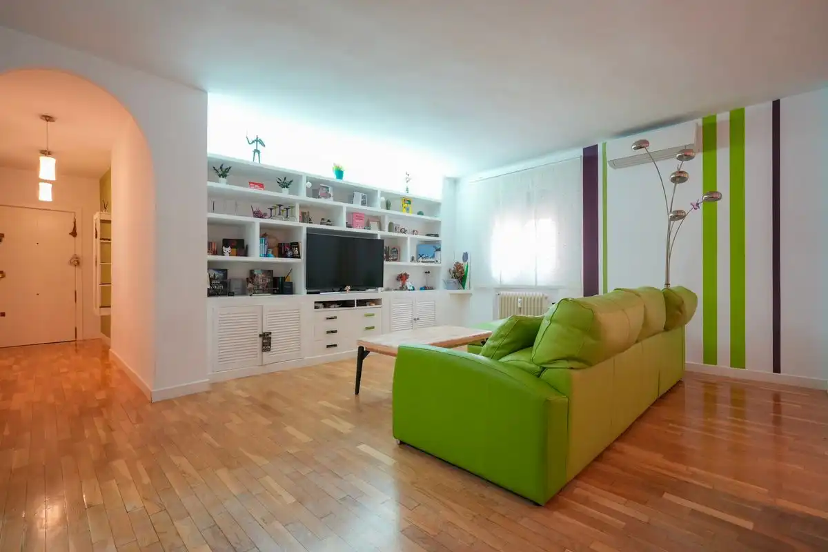 Living room of Ground floor for sale in Alcalá de Henares  with Air Conditioner, Heating and Terrace