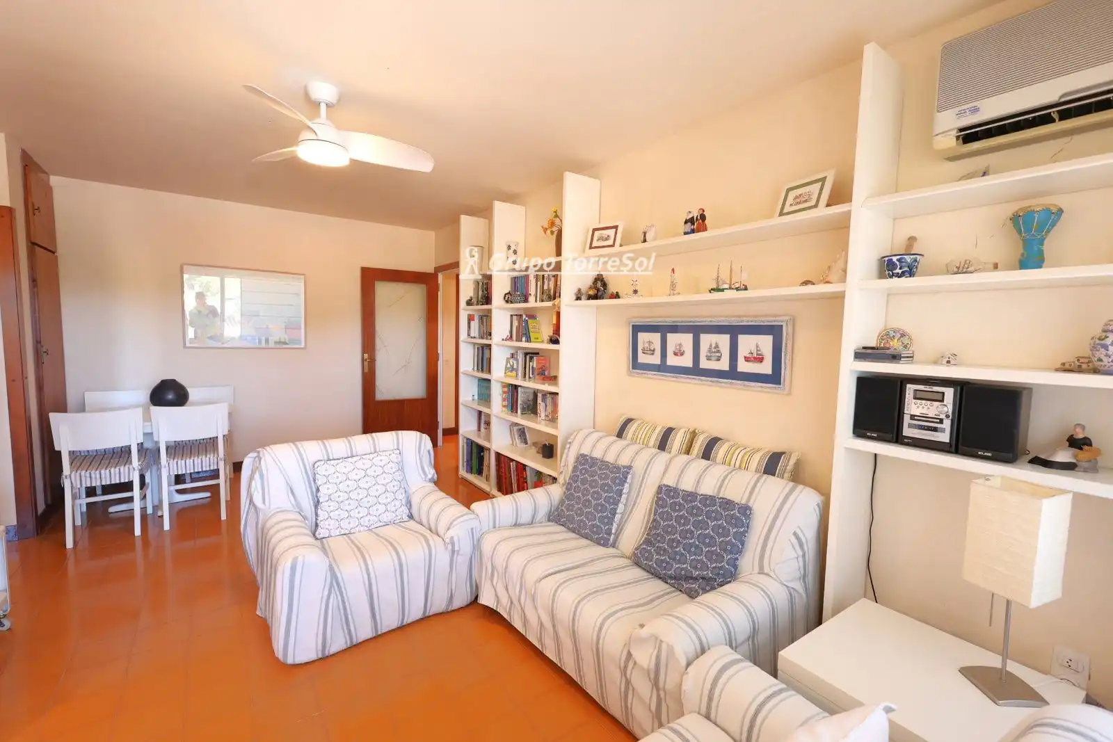 Wohnzimmer von Wohnung zum Verkauf in El Vendrell mit Klimaanlage, Heizung und Terrasse