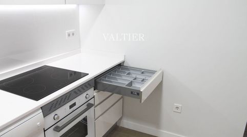 Photo 2 of Flat for rent in De Segovia, Palacio, Madrid Capital