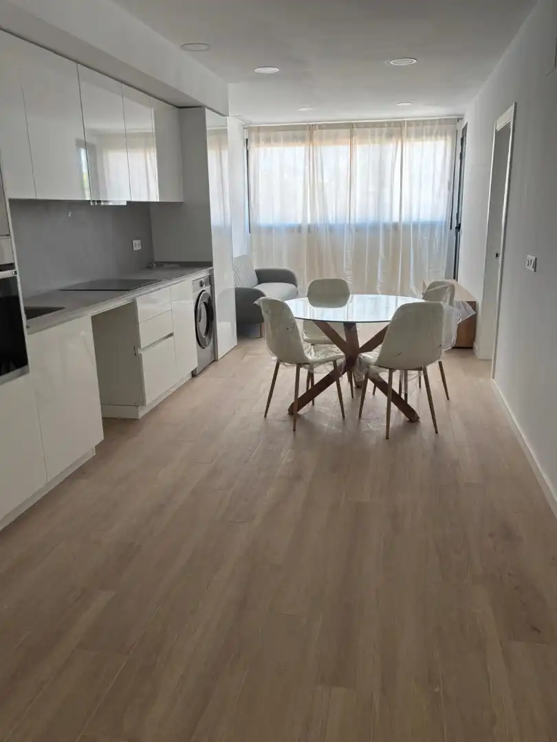 Appartement avec ascenseur à louer à Calle San José 17
