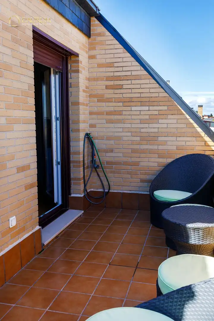 Terraza de Dúplex en venta en Boadilla del Monte con Aire acondicionado, Calefacción y Terraza