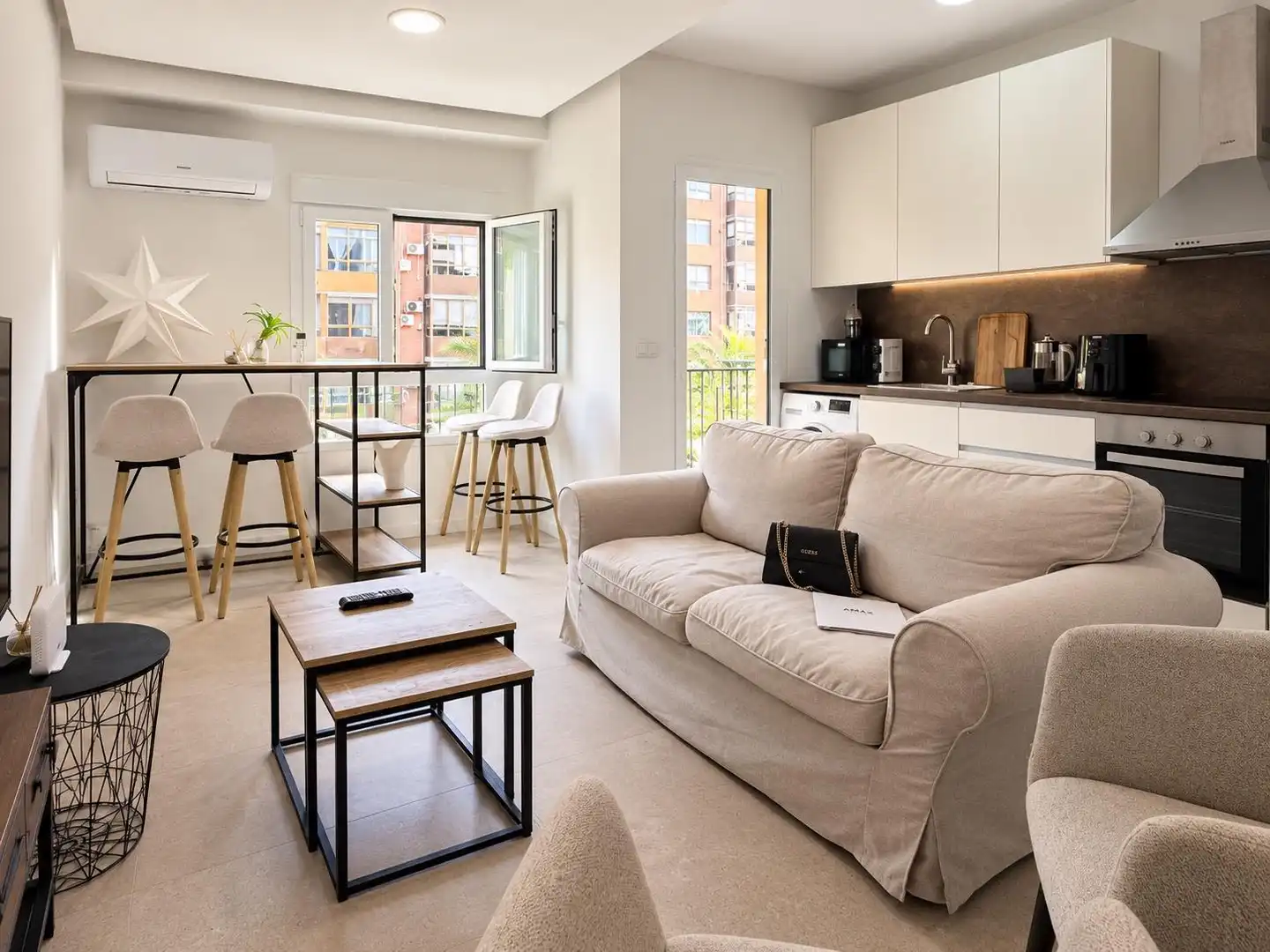 Flat for rent in PERIS Y VALERO, Russafa