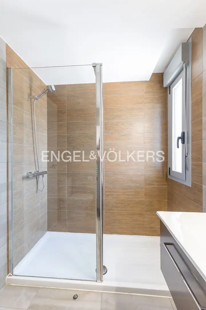 Bathroom of Detached homes for rent in Boadilla del Monte  with Air Conditioner, Heating and Private garden