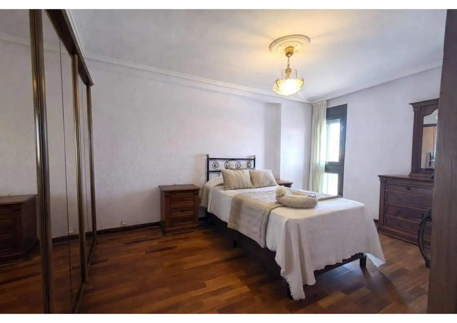 Habitación de Piso en venta en Valencia con Aire acondicionado y Parquet
