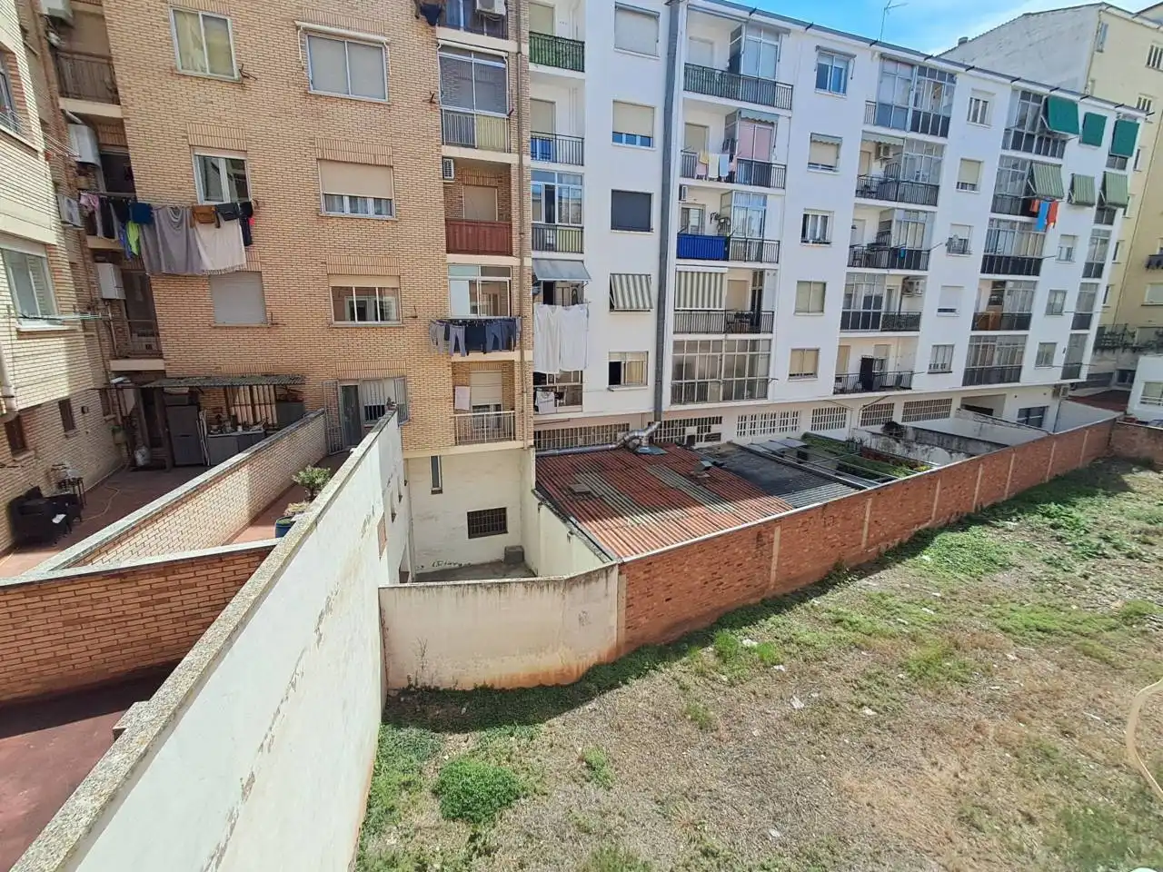 Parking de Apartamento en venta en  Logroño con Calefacción
