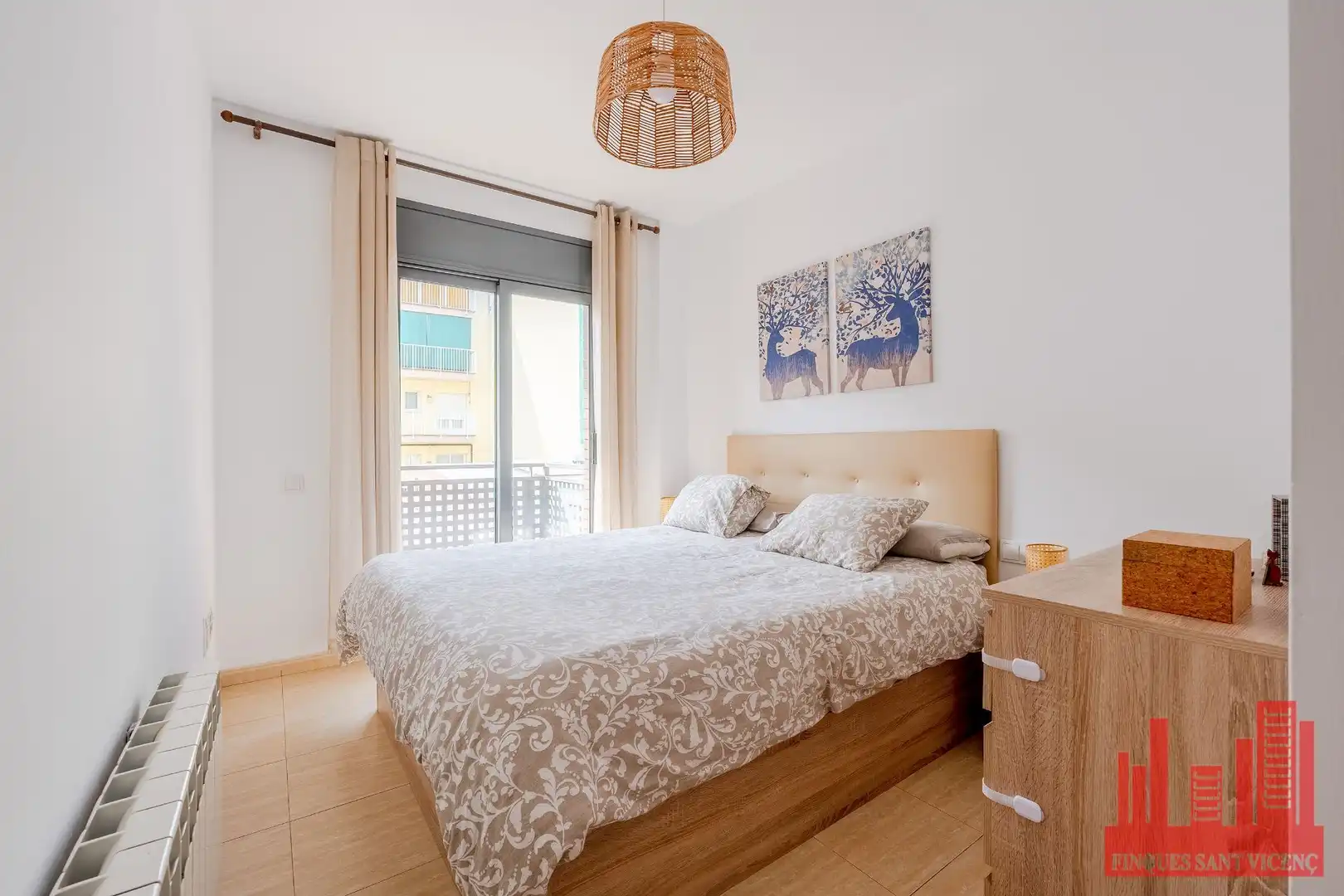 Habitación de Piso en venta en Sant Vicenç Dels Horts con Aire acondicionado y Calefacción