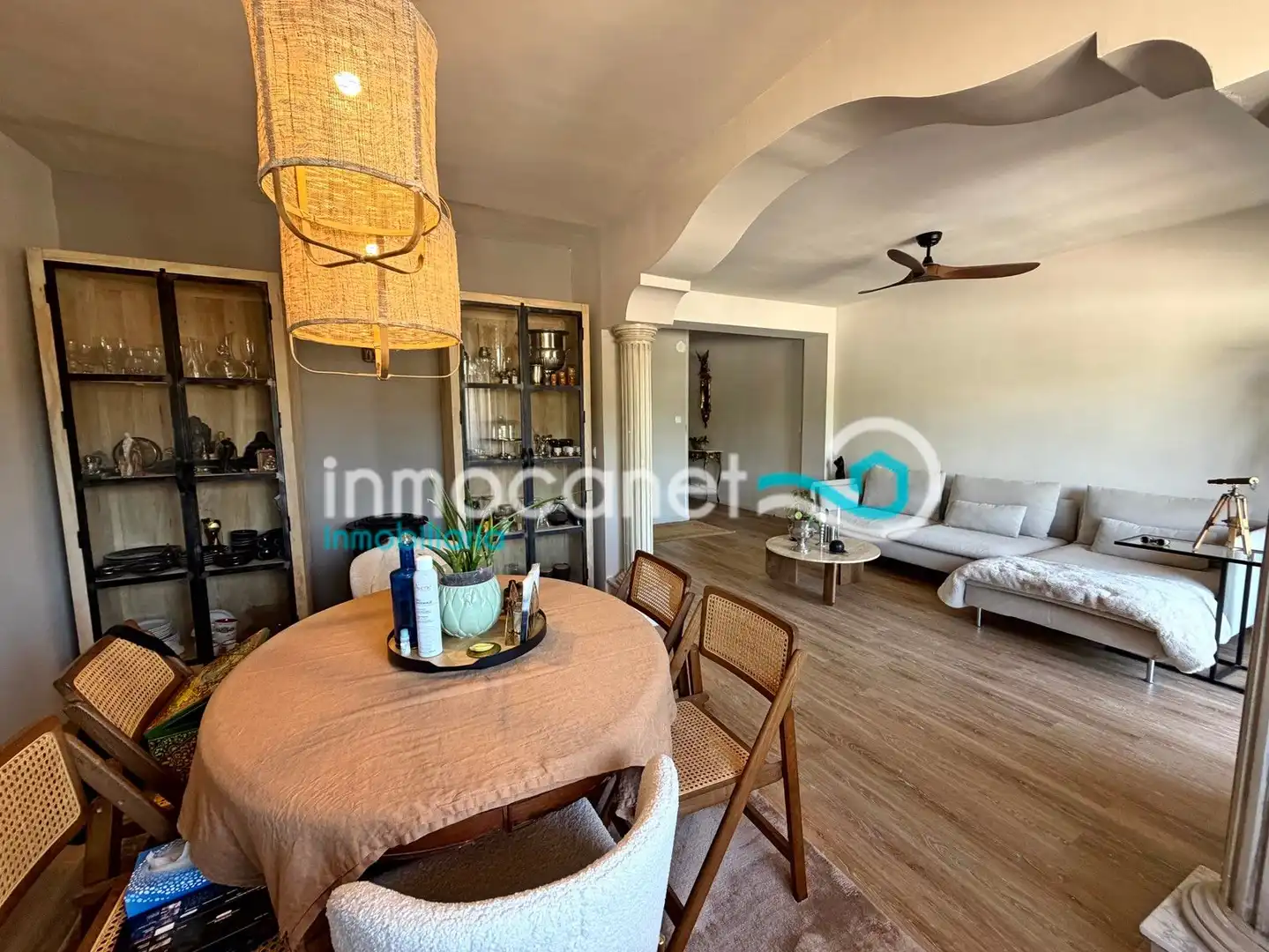 Living room of Apartments for sale in Oliva  with Air Conditioner and Balcony
