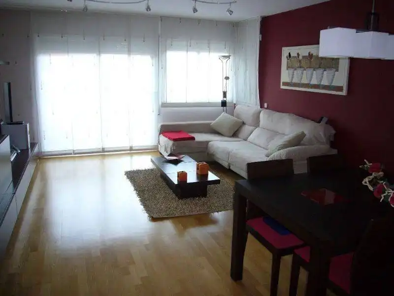 Wohnung zur Miete in Calle Badalona, Montgat