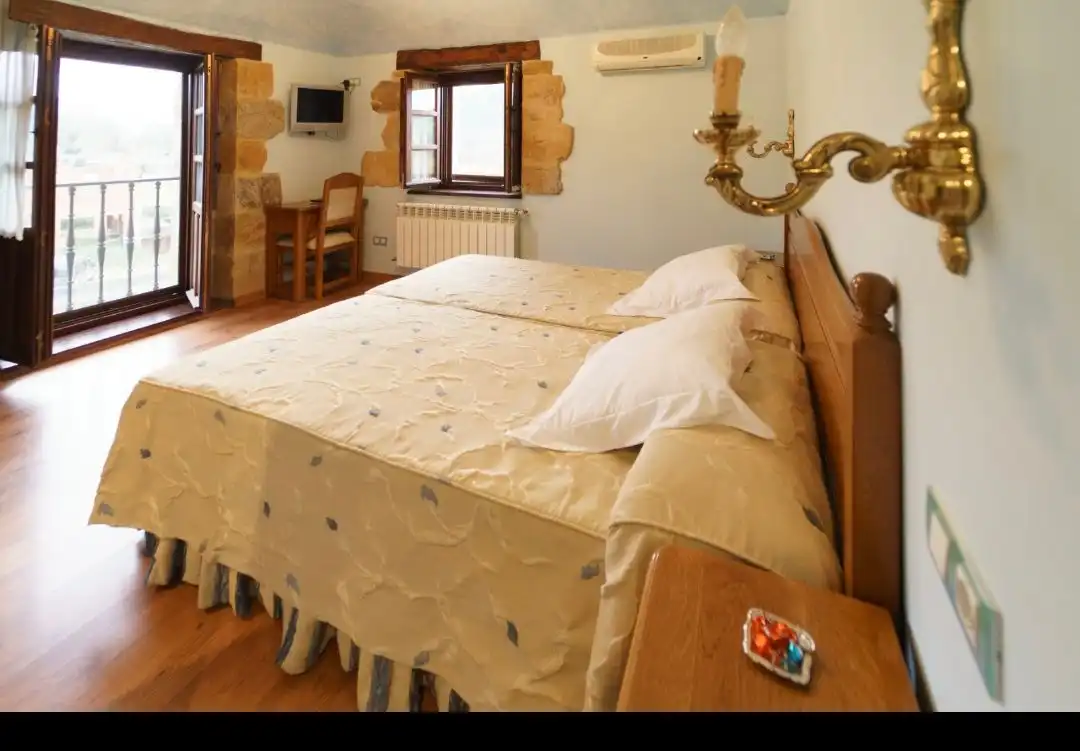 Schlafzimmer von Country house zum Verkauf in Santiurde de Toranzo