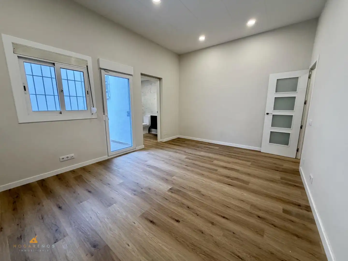 Planta baja en venta en Mataró con Parquet