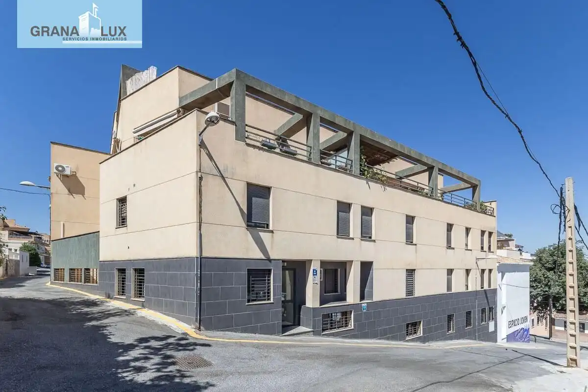 Appartement avec ascenseur à vendre à Barrio de la Vega