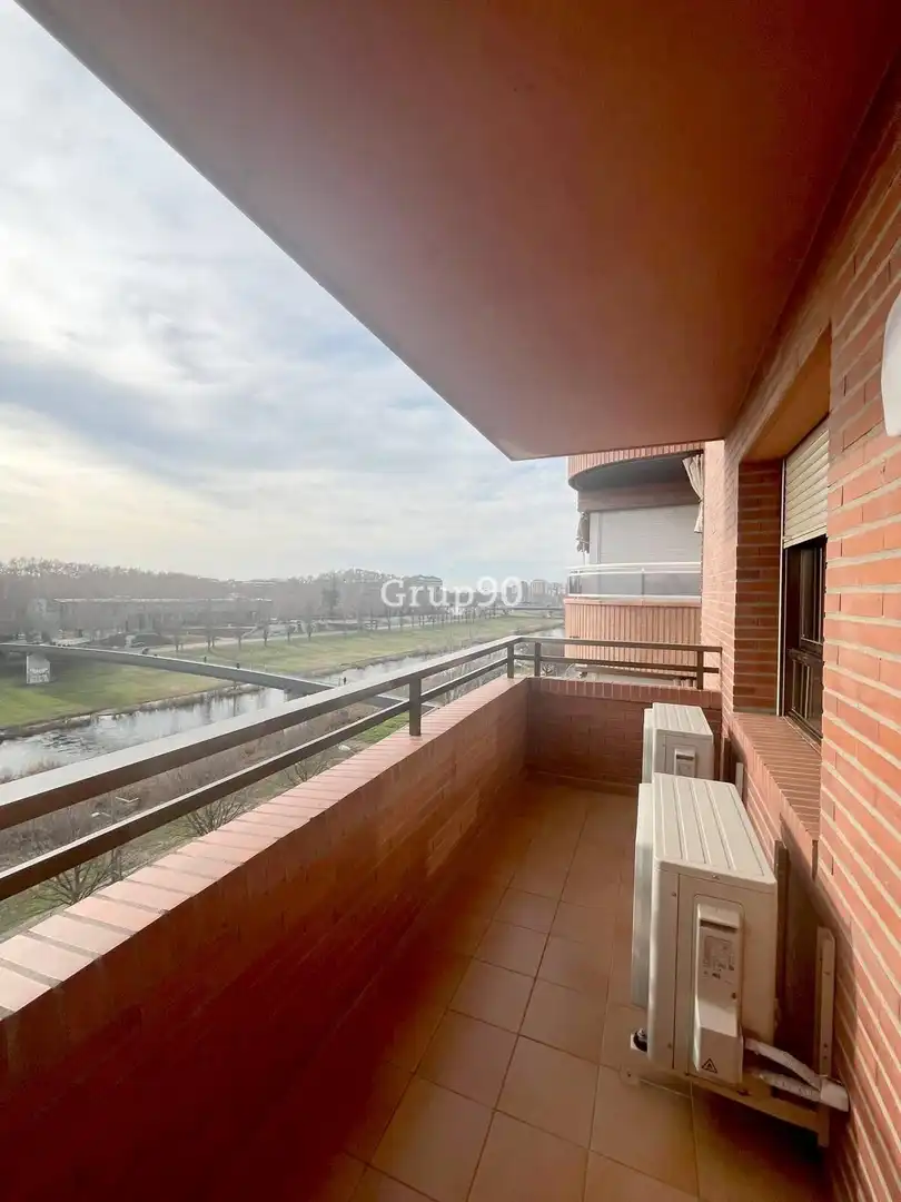 Vista exterior de Pis en venda en Lleida amb Calefacció, Traster i Balcó