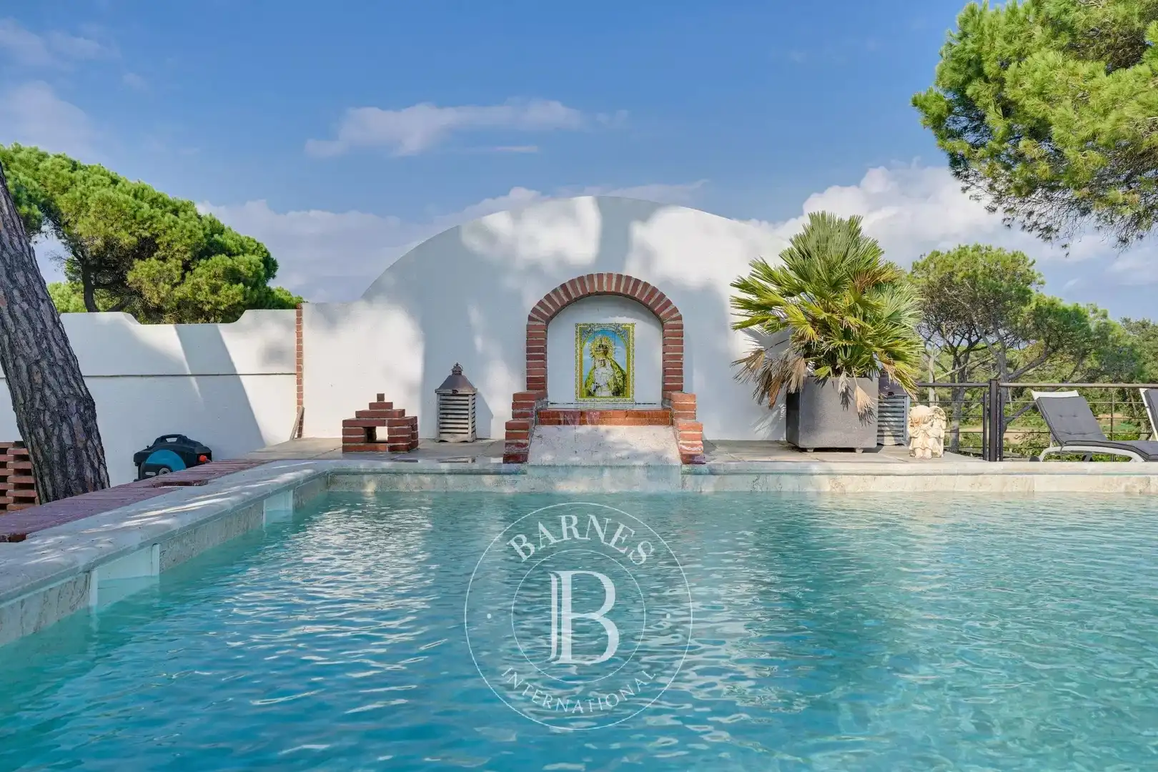 Country homes for sale in Montbarbat