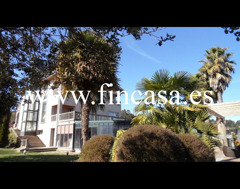 Casa o xalet en venda en Mos amb Calefacció, Jardí privat i Parquet