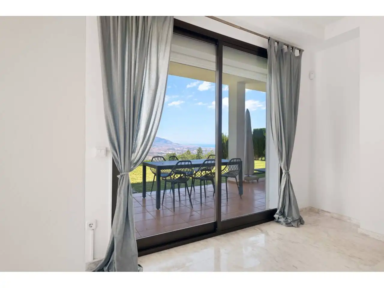 Terraza de Loft en venta en Ojén con Aire acondicionado, Calefacción y Jardín privado