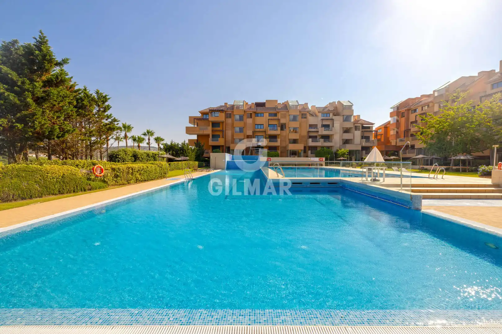 Piscina de Apartamento en venta en Sotogrande con Calefacción, Jardín privado y Trastero