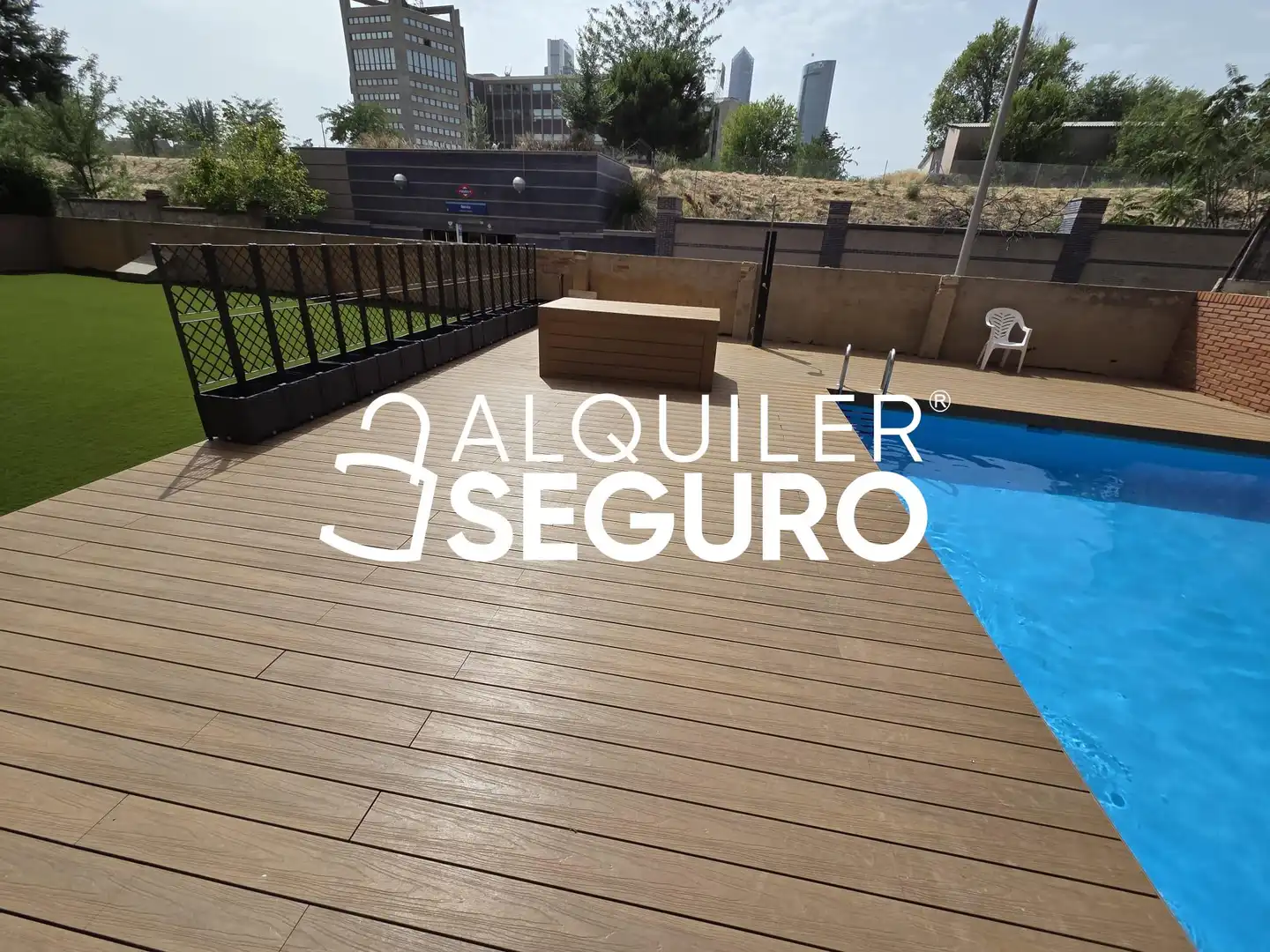 Terrassa de Pis de lloguer en Madrid amb Aire condicionat, Calefacció i Piscina
